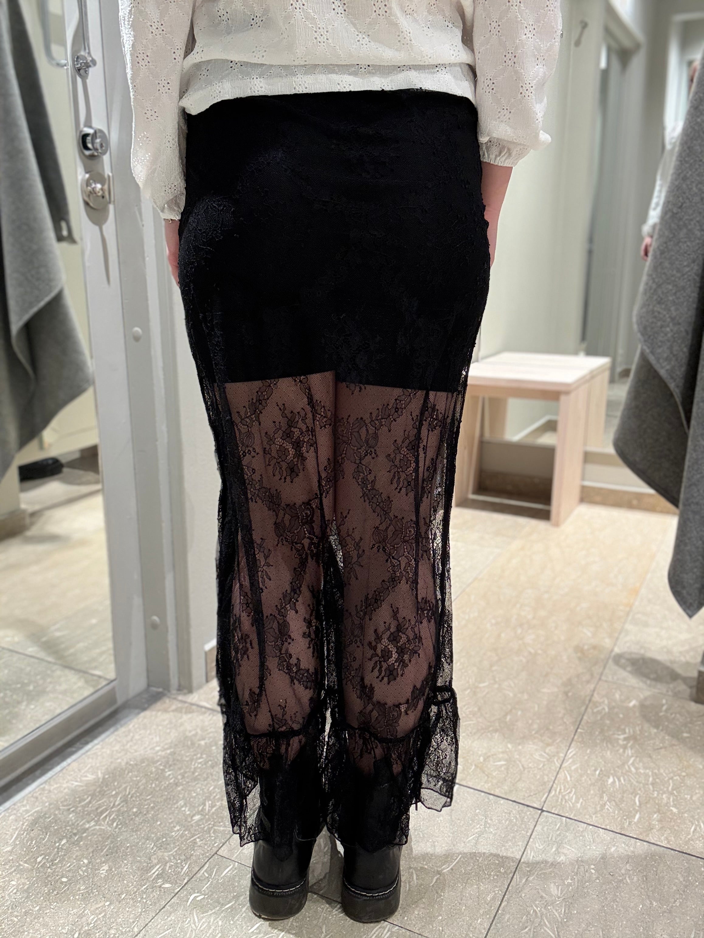 NMLUCIA Long Skirt - Black