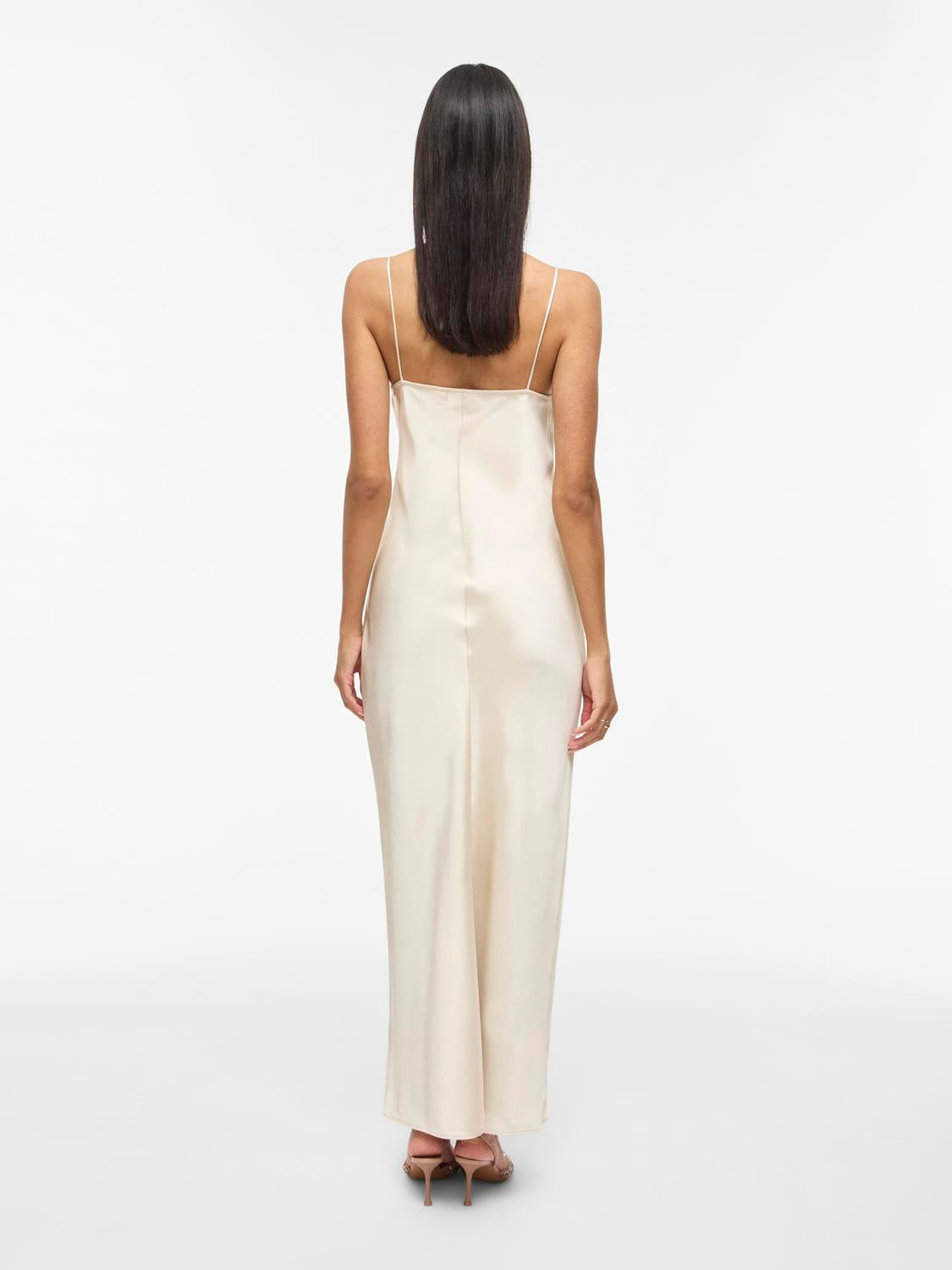model_shot-back