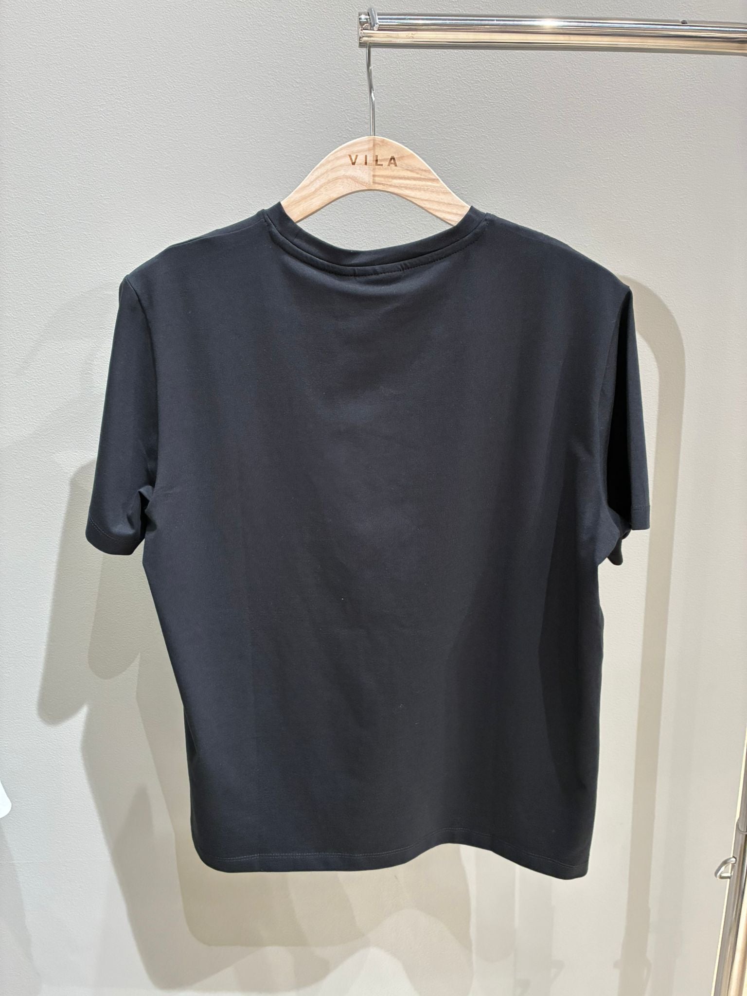 VINORA T-Shirt - Black Beauty