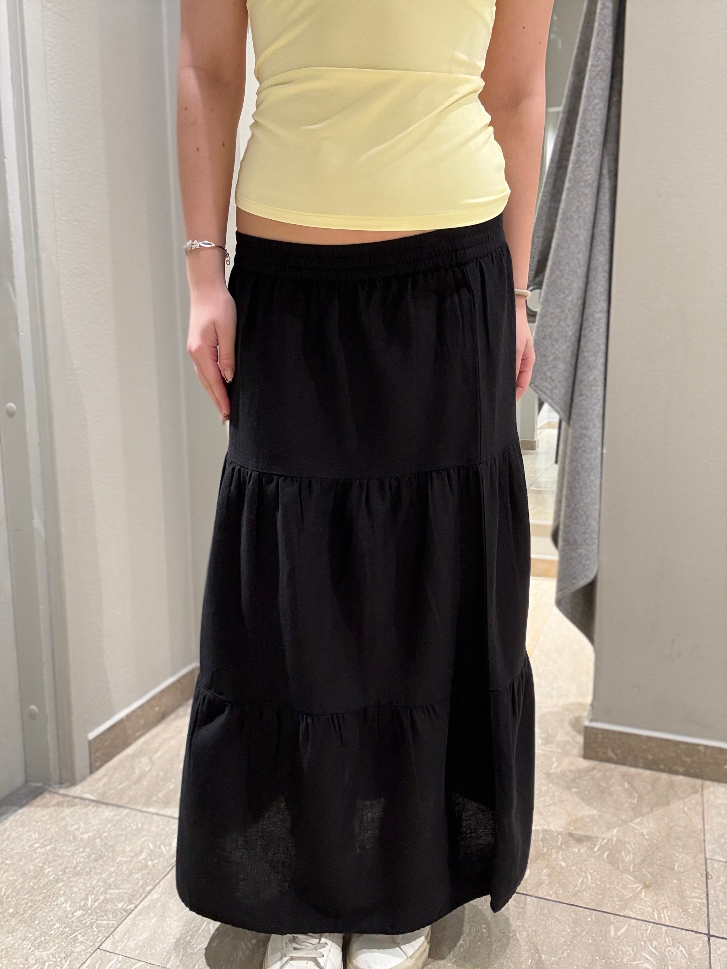 VIPRISILLA Long Skirt - Black Beauty