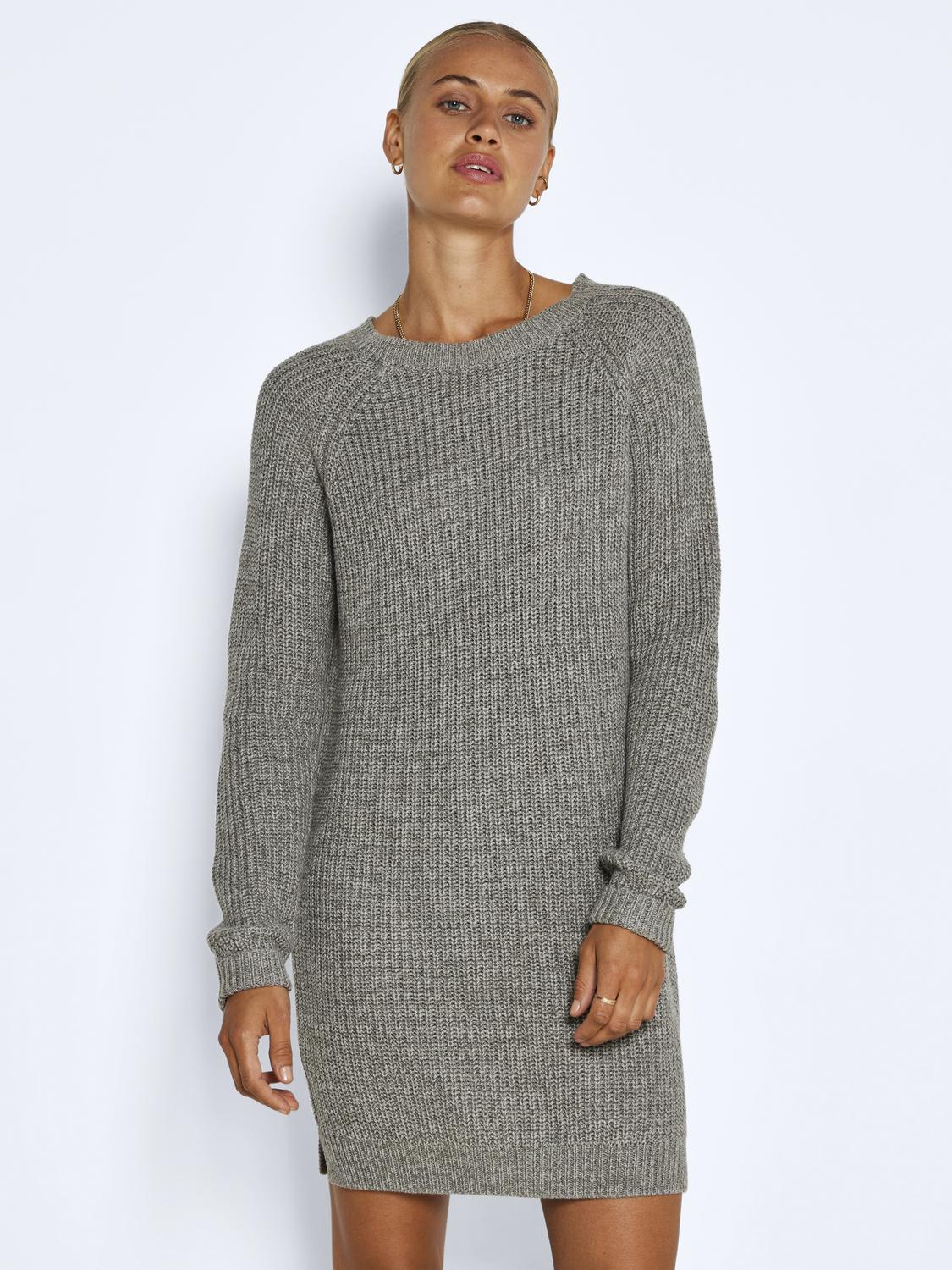 model_shot-front