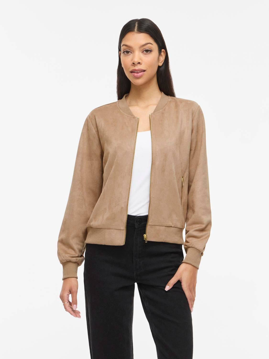model_shot-front