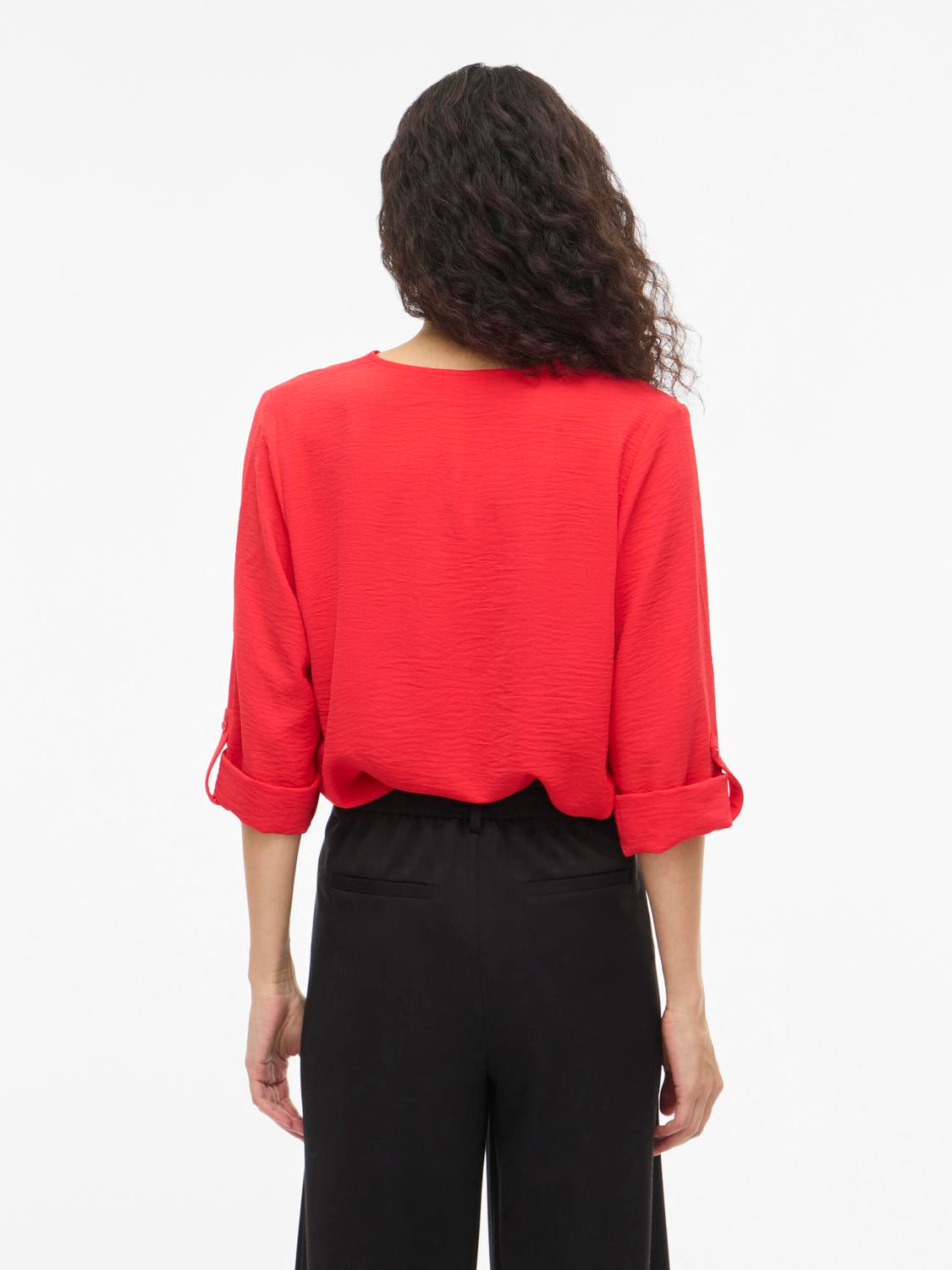 model_shot-back