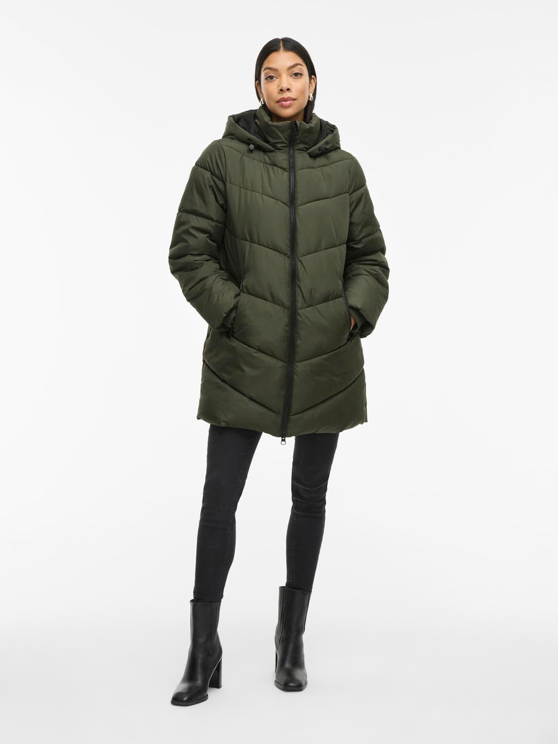 model_shot-front