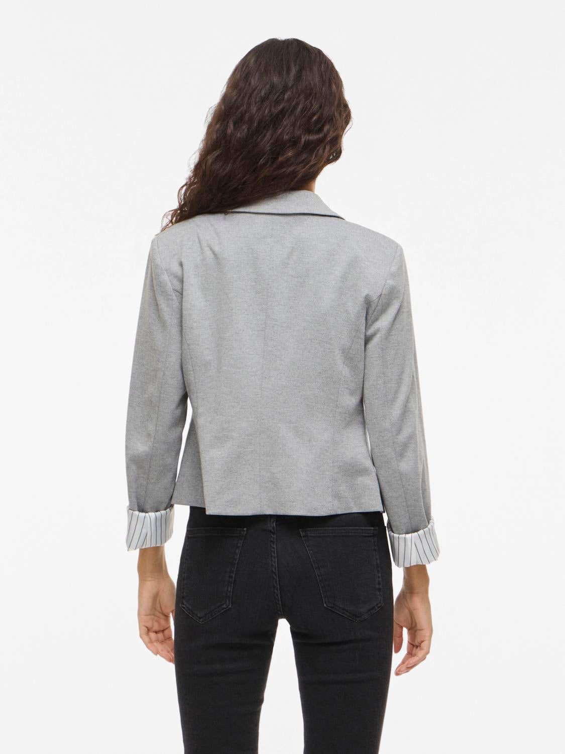 model_shot-back