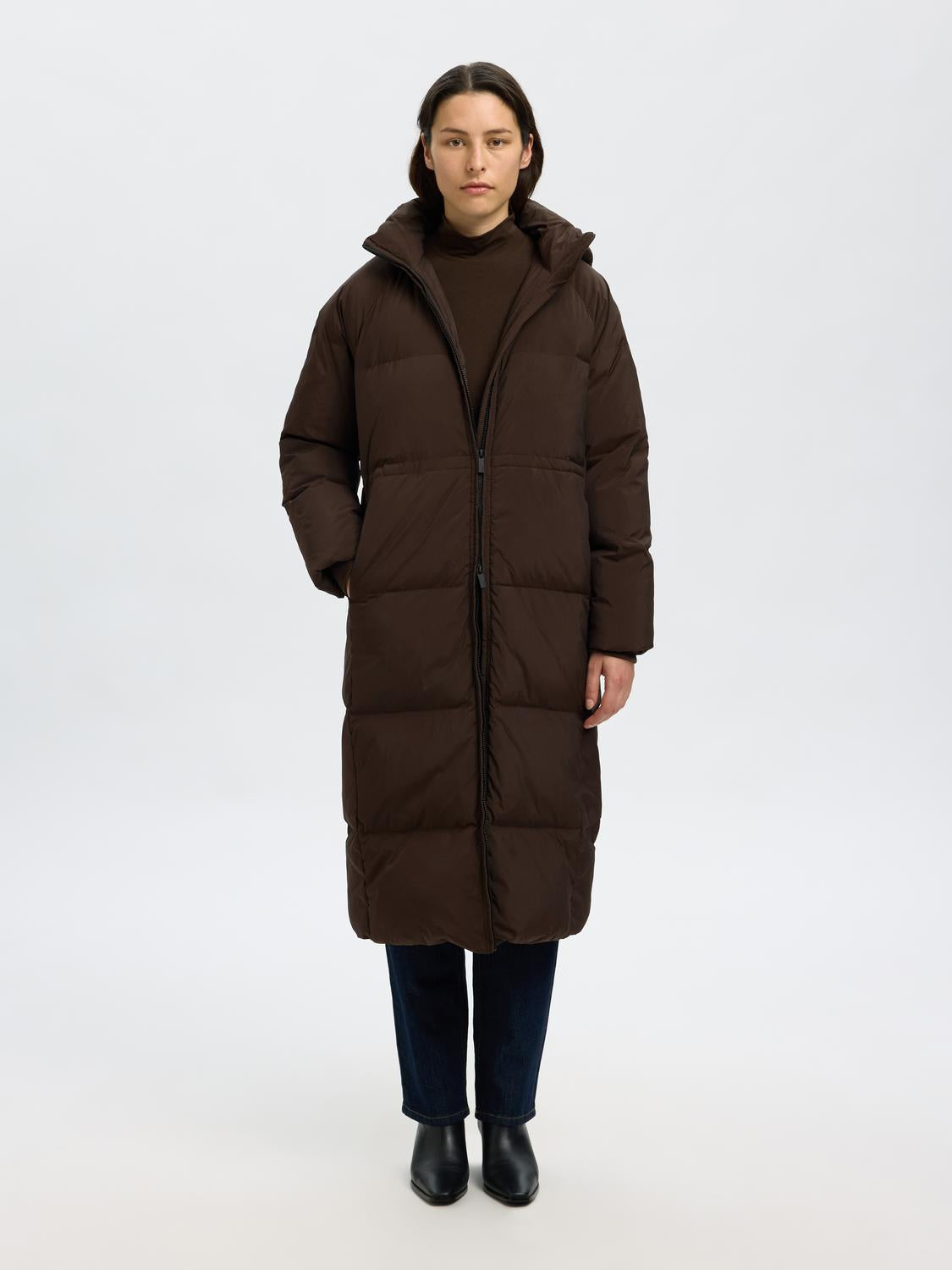 model_shot-front