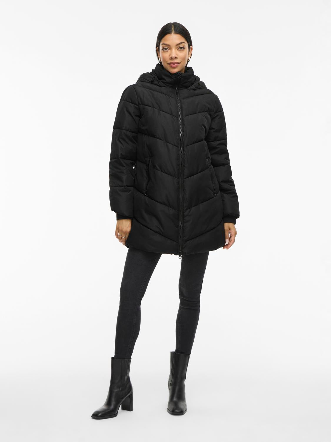 model_shot-front
