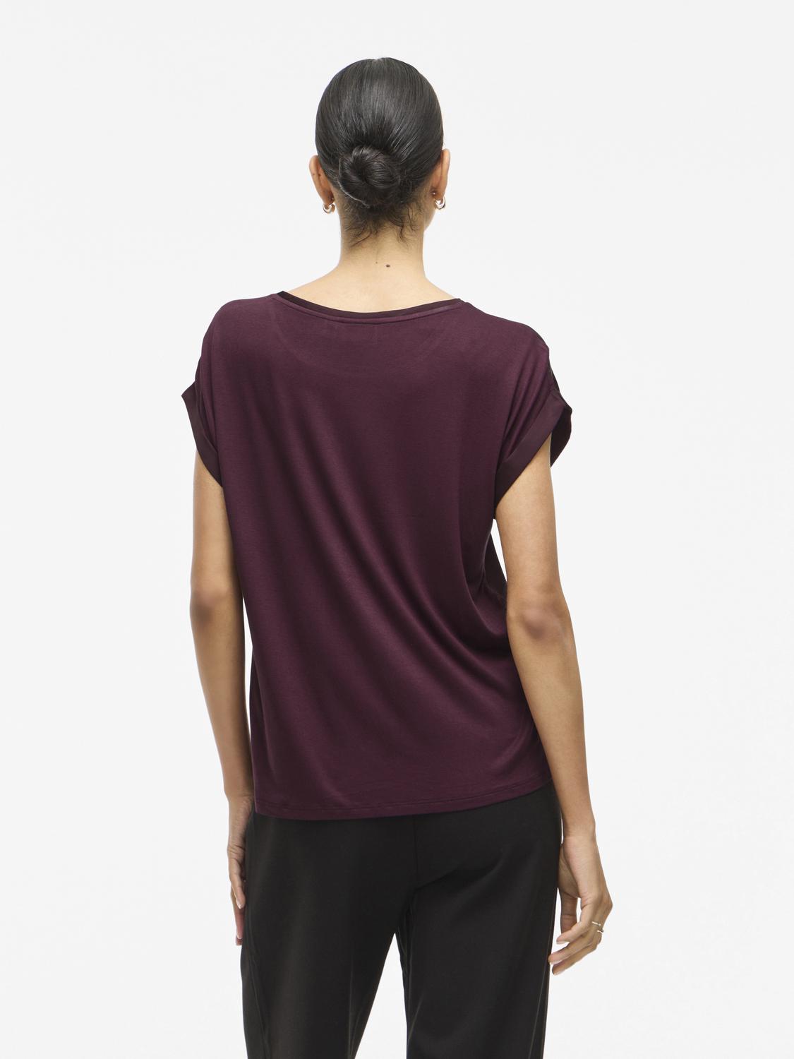 model_shot-back