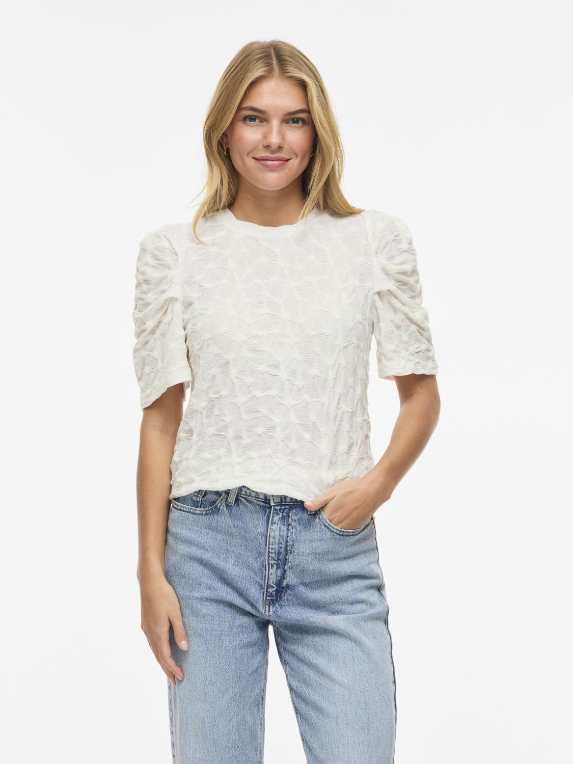 model_shot-front