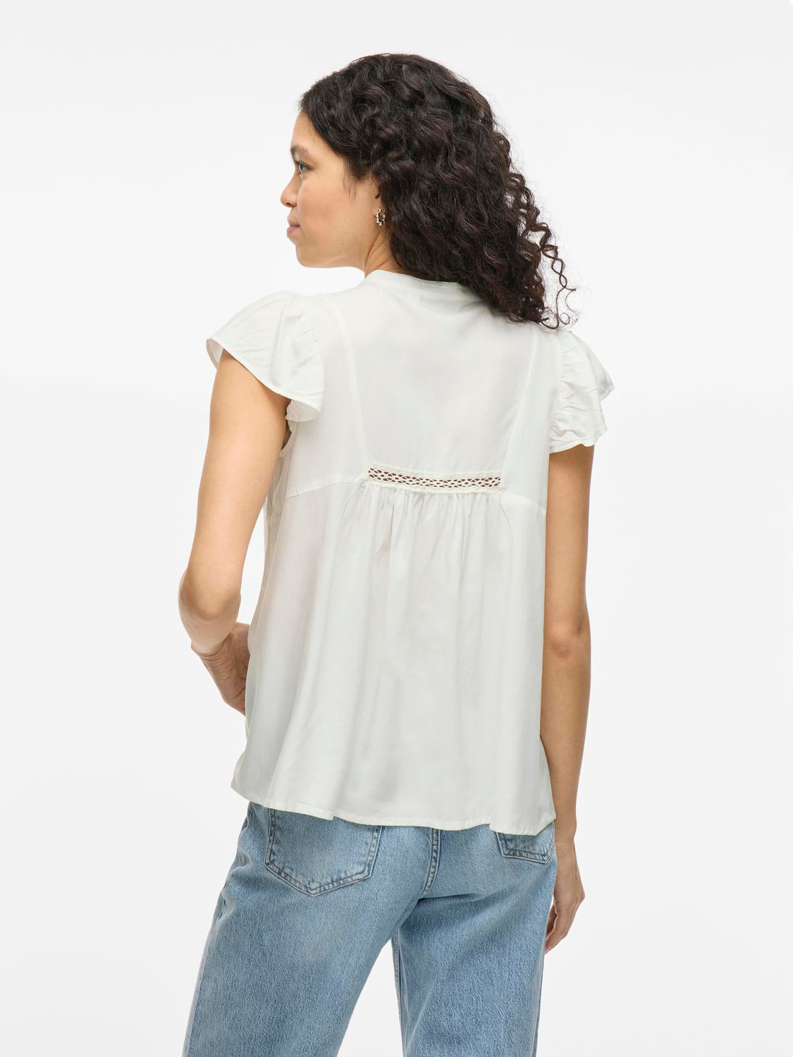 model_shot-back